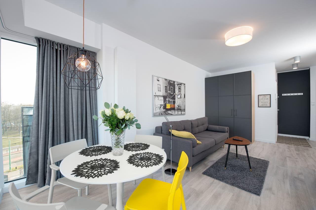 Apartamenty Benthos Towarowa Poznan Luaran gambar
