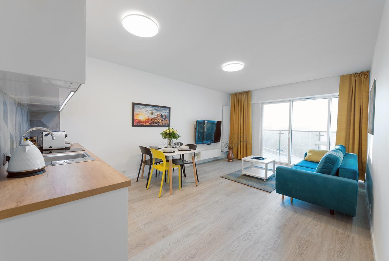 Apartamenty Benthos Towarowa Poznan Luaran gambar