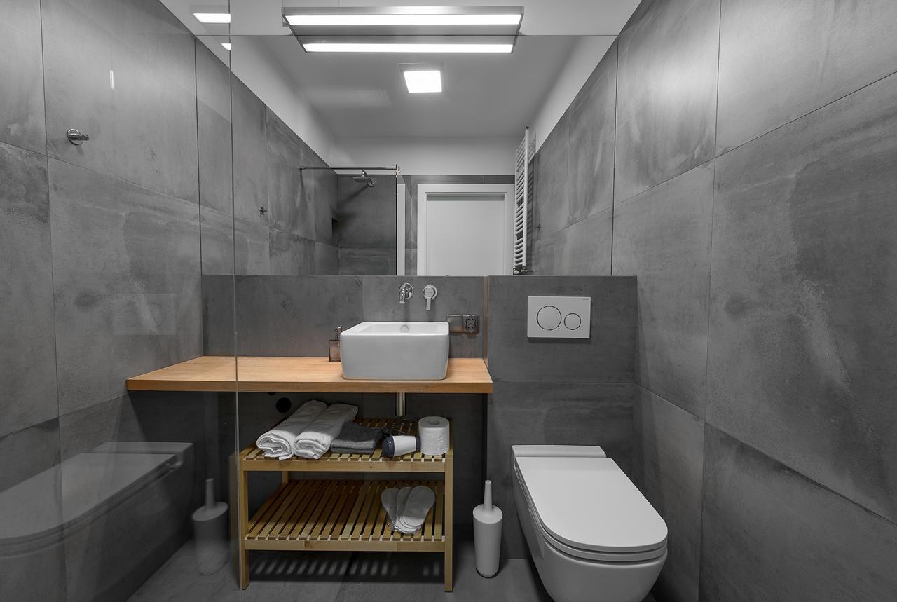Apartamenty Benthos Towarowa Poznan Luaran gambar